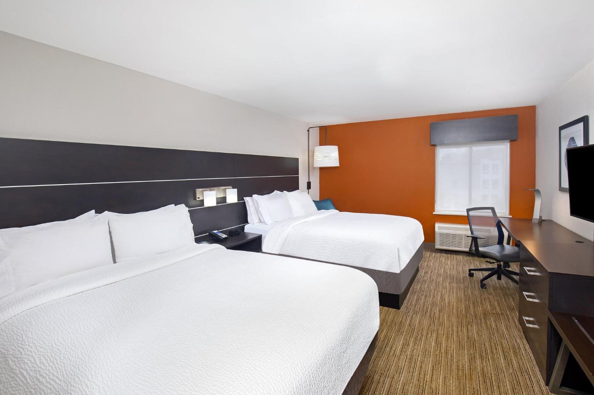 holiday inn express and suites locust grove by ihg