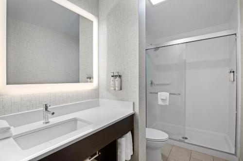 holiday inn express and suites locust grove by ihg