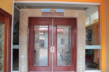 one averee bay hotel