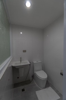 one averee bay hotel