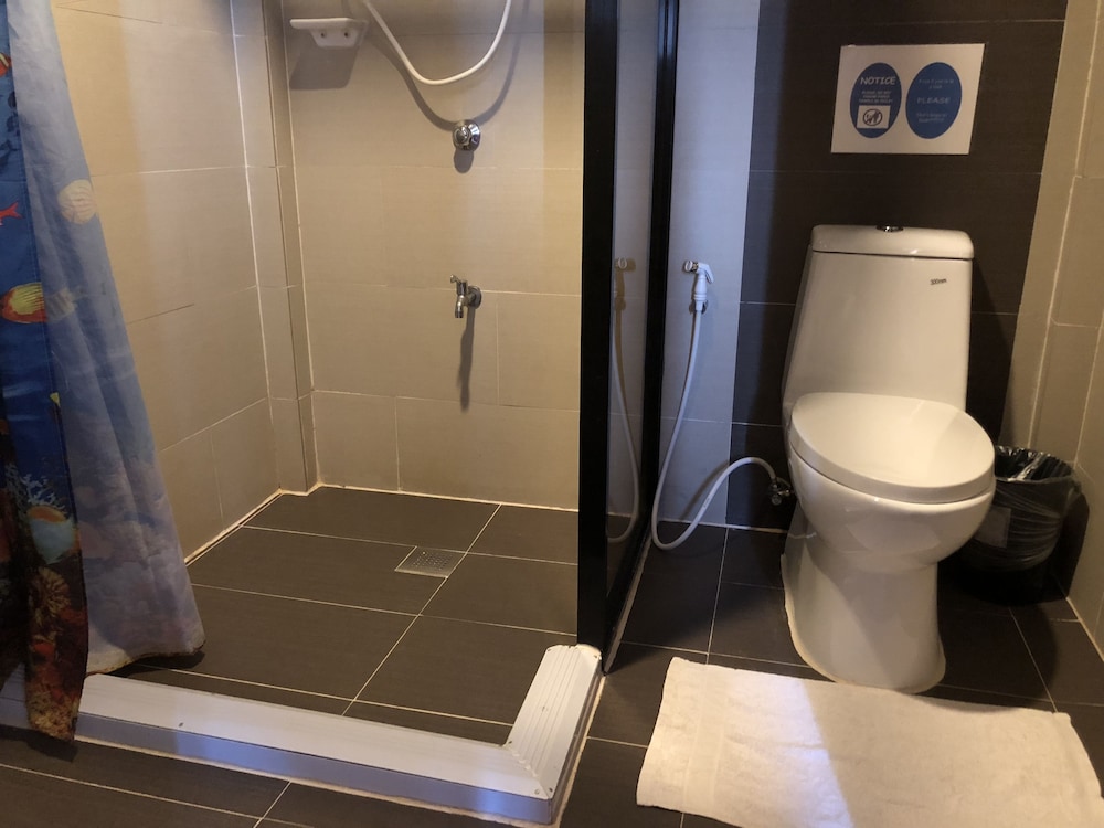 one averee bay hotel