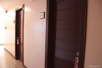 one averee bay hotel