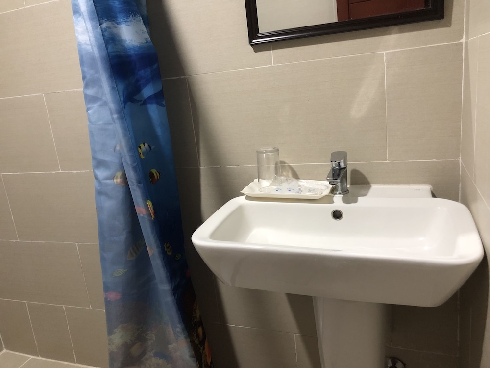 one averee bay hotel