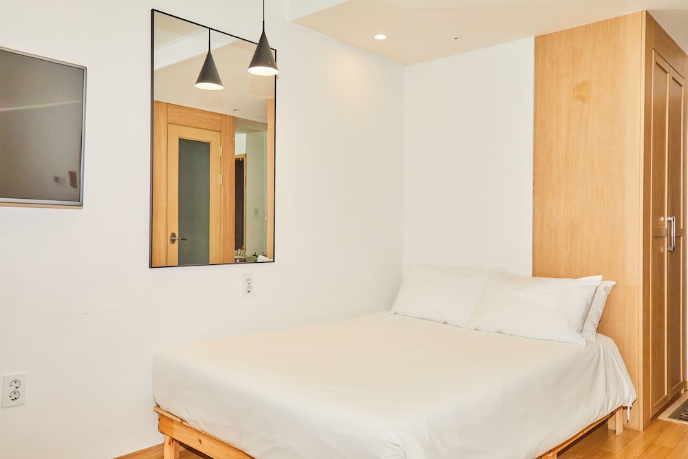 hotel poco seongsu
