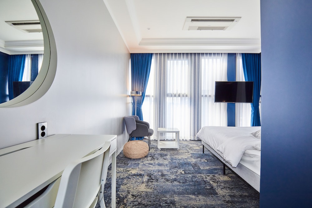 hotel poco seongsu