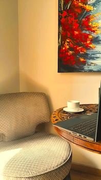 hotel esencia suites