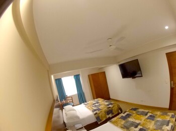 hotel esencia suites