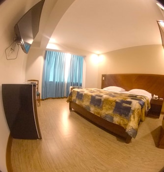 hotel esencia suites