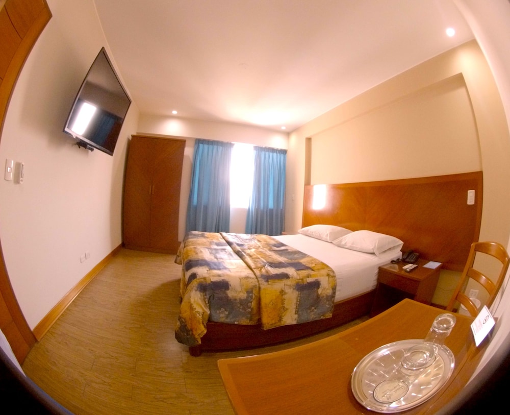 hotel esencia suites