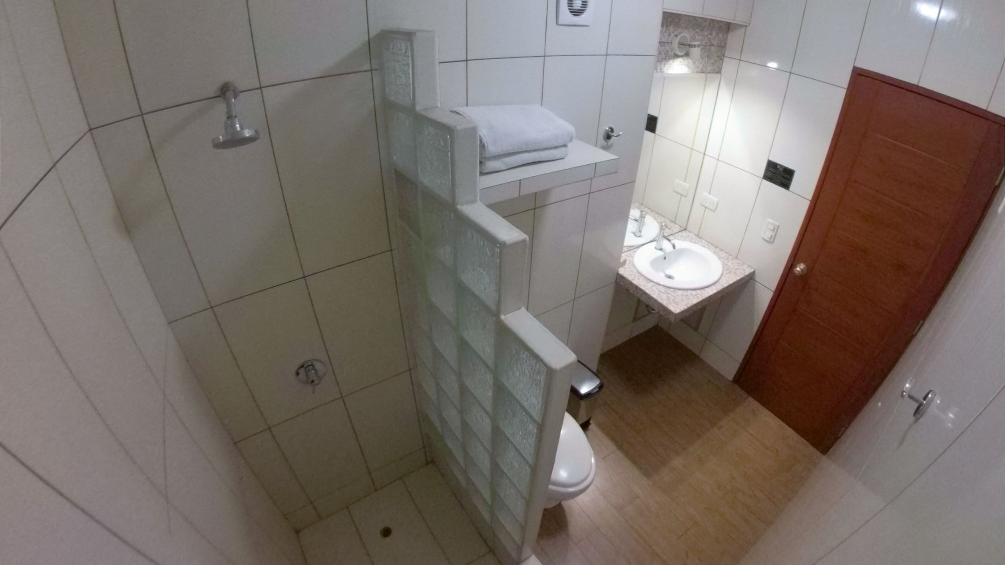 hotel esencia suites