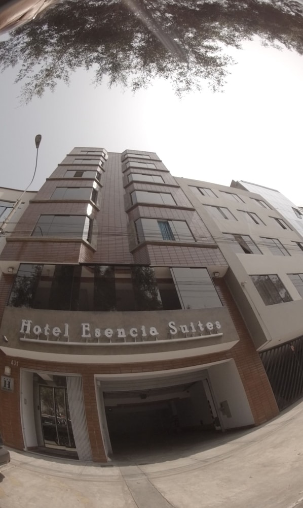 hotel esencia suites