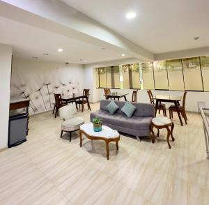 hotel esencia suites