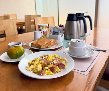 hotel esencia suites