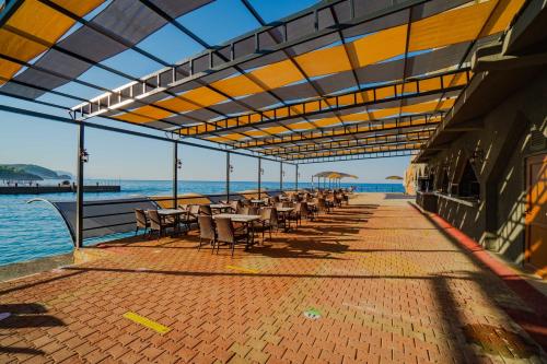 senza garden holiday club