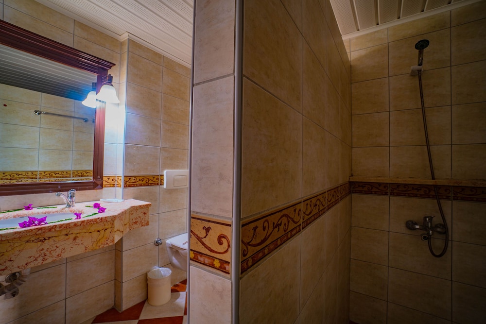 senza garden holiday club