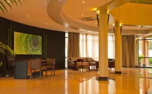 gorillas golf hotel