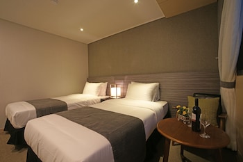 i jin hotel