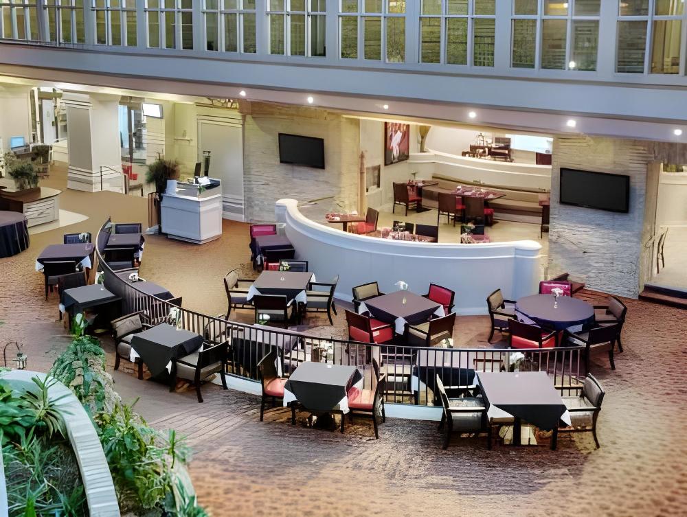 delta hotels by marriott london armouries