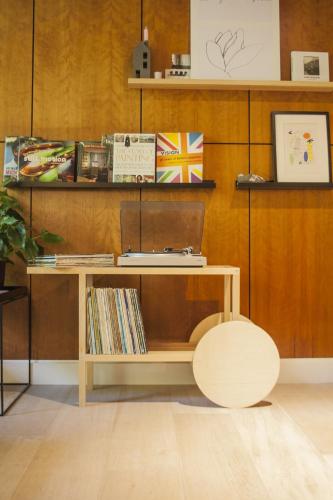 hotel the neighbours magnolia