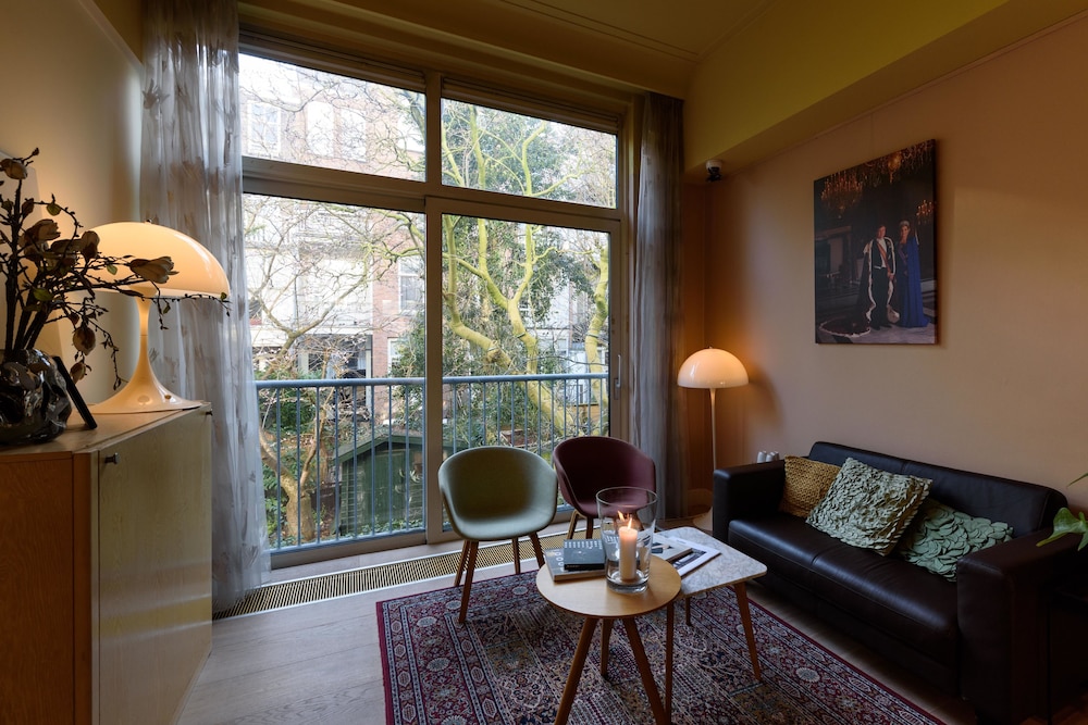 hotel the neighbours magnolia