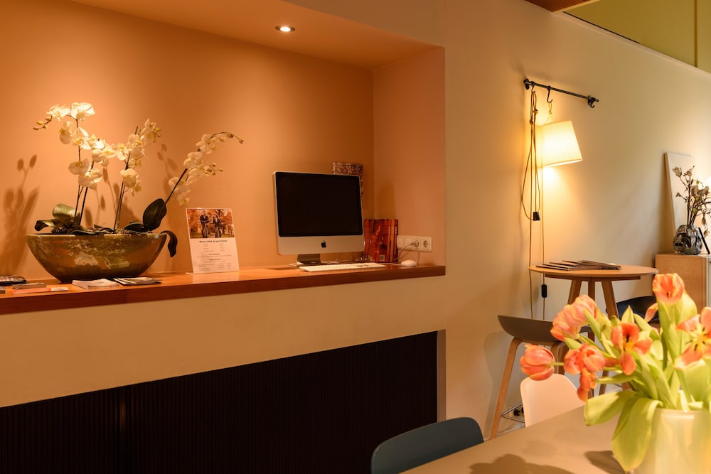 hotel the neighbours magnolia