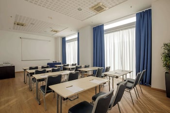 doubletree by hilton milan