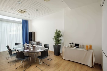 doubletree by hilton milan