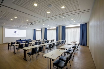 doubletree by hilton milan
