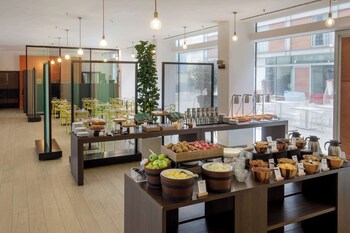 doubletree by hilton milan