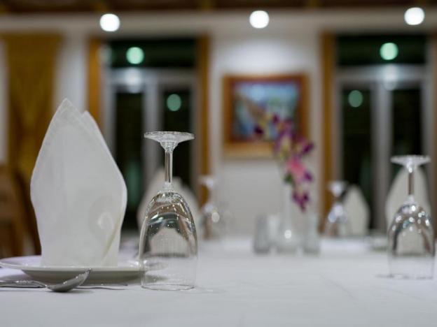 su tine san royal palace hotel