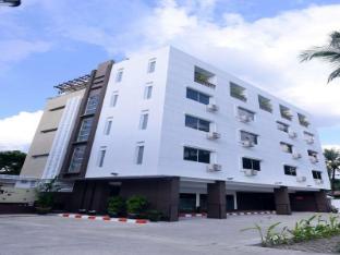 green paradise hotel