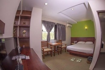 green paradise hotel