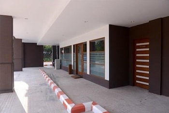 green paradise hotel