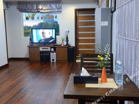 green paradise hotel