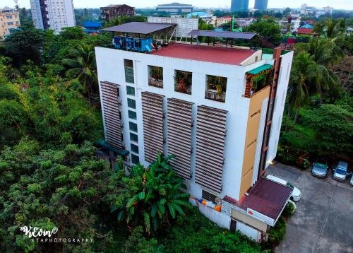 green paradise hotel