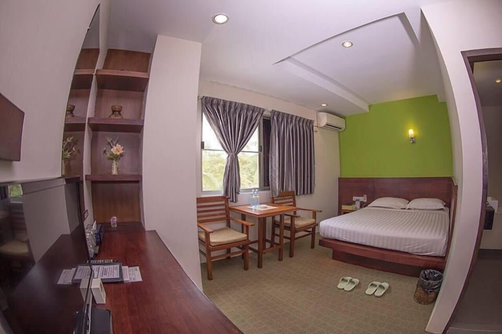 Green Paradise Hotel,In Yangon (Tamwe Township),3 star