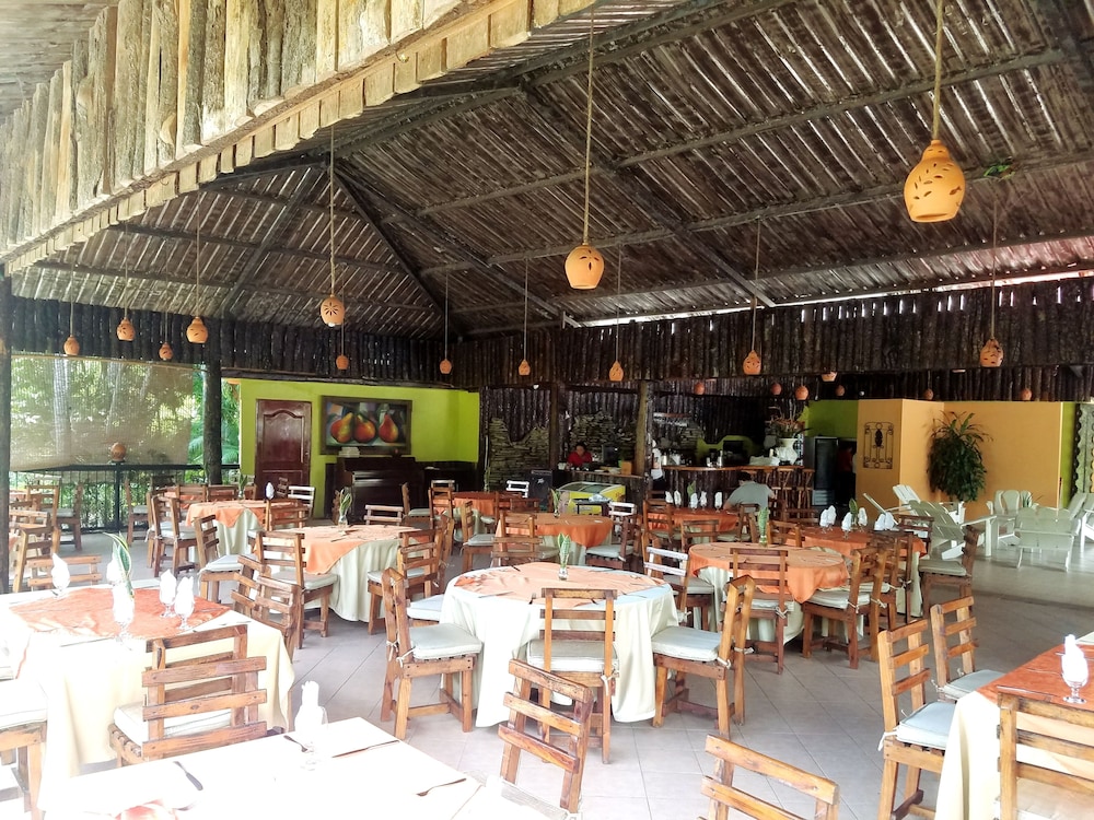 jarabacoa river club