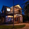 boathouse resort studios and suites