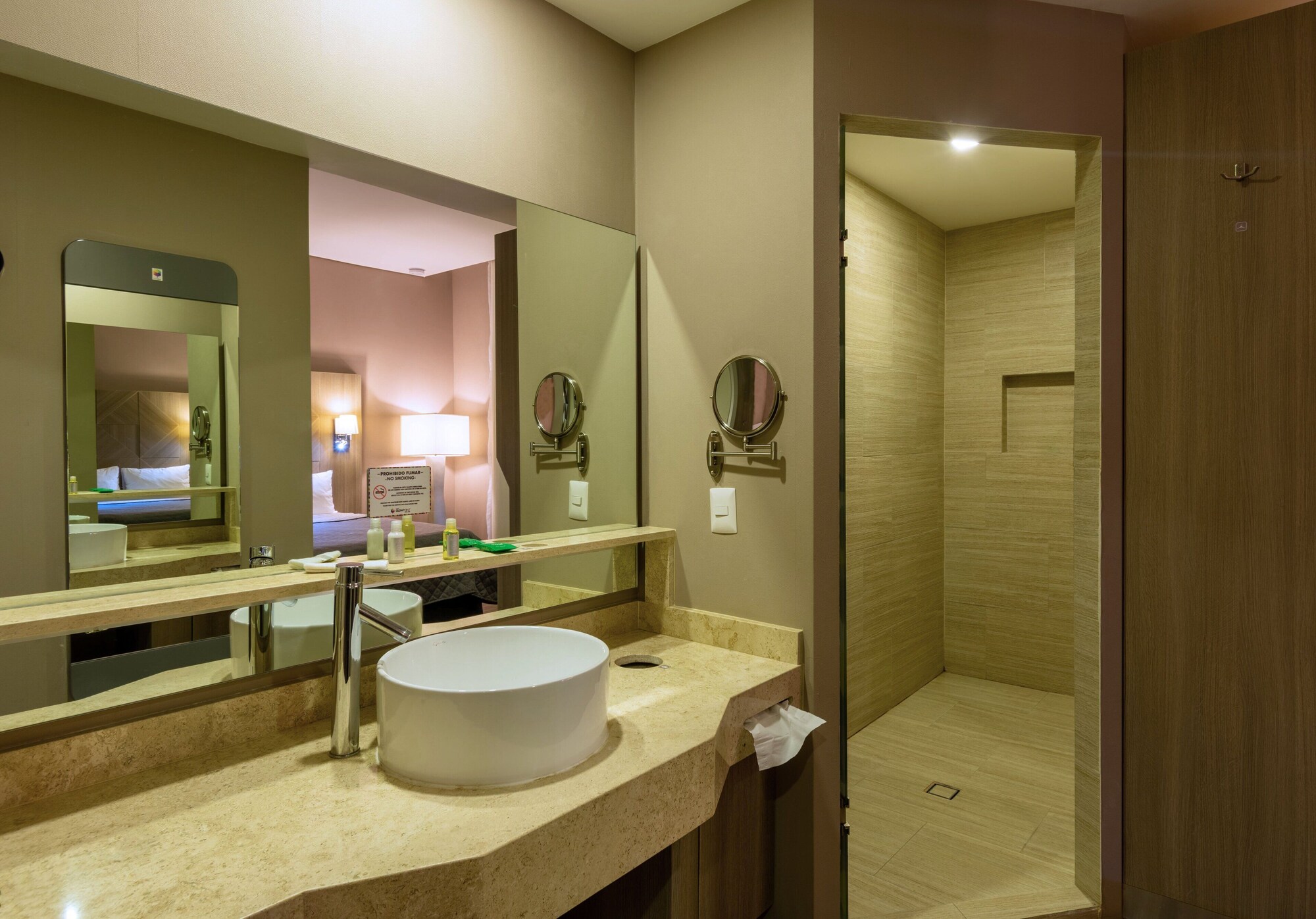 hotel glow point mulza