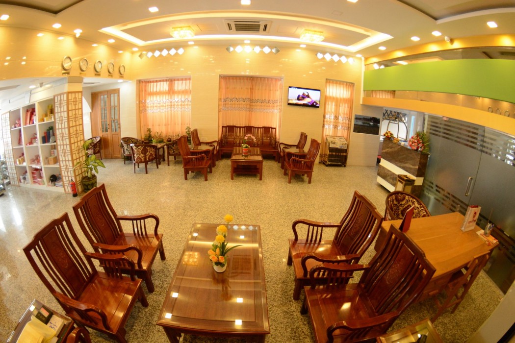 kaung myint hotel