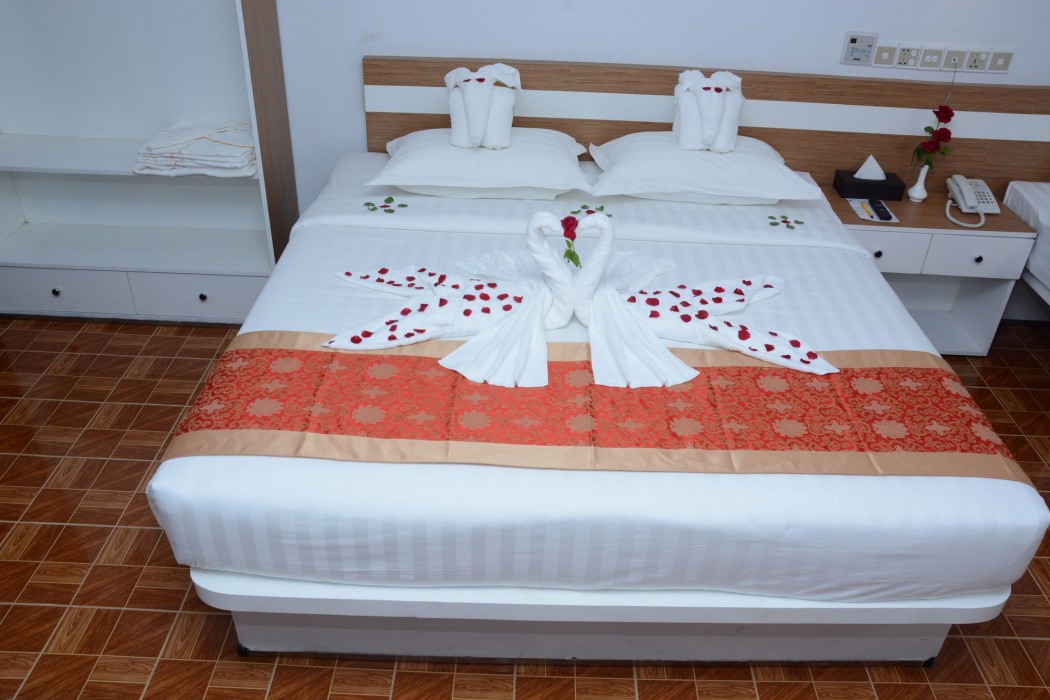 kaung myint hotel