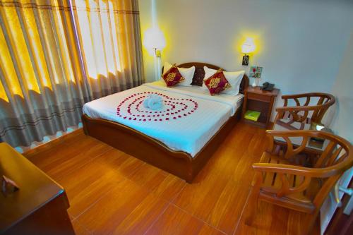 kaung myint hotel