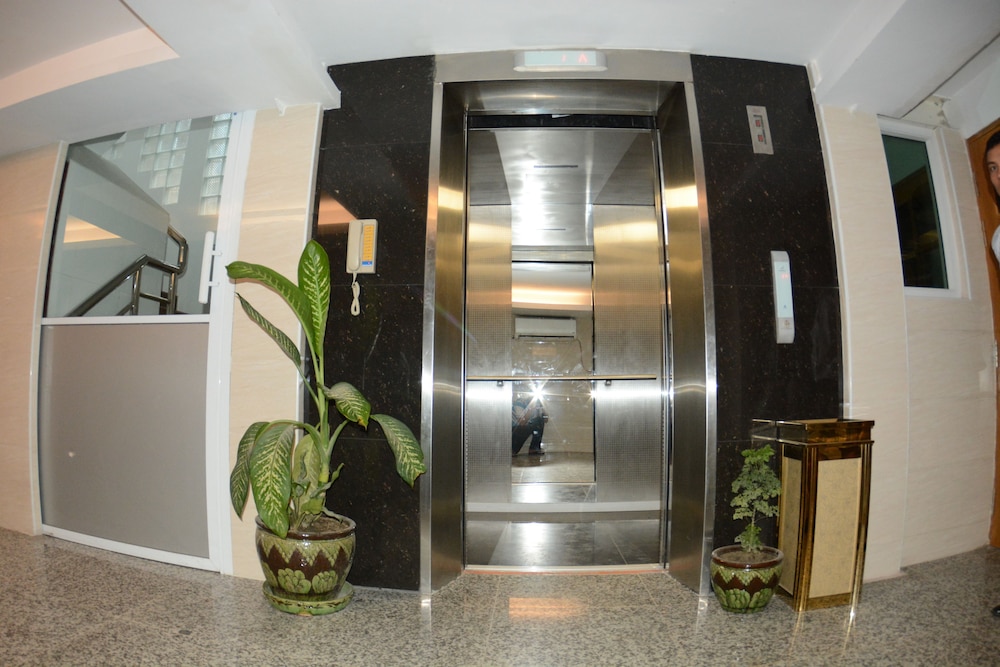 kaung myint hotel