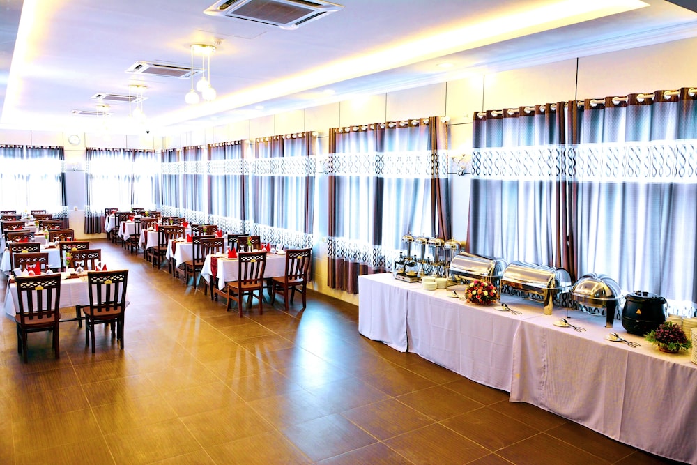 kaung myint hotel