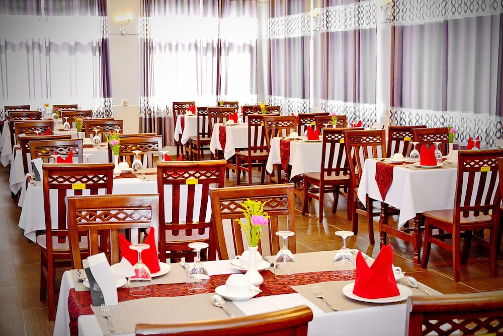 kaung myint hotel
