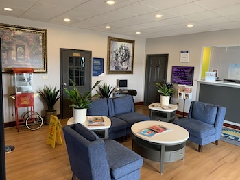 Days Inn By Wyndham Louisville Airport Fair And Expo Center,Jefferson County>>Brooks,2 star