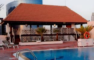 knight castle hotel