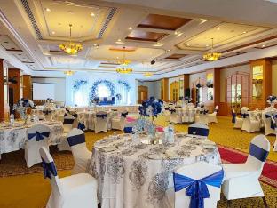 knight castle hotel