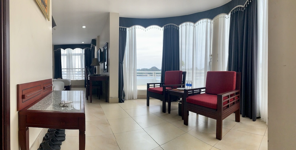 hung long harbour hotel