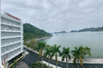 hung long harbour hotel